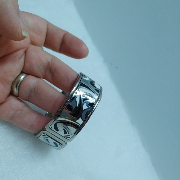 5/$25 Vintage Bracelets silver tone 6 bohemian style - Picture 3 of 7